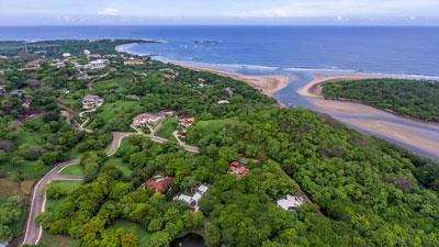 Tamarindo is a lively tourist town popular with surfers. It has urban, beachfront, and woodland residences and for those living in the region it has many services and facilities.