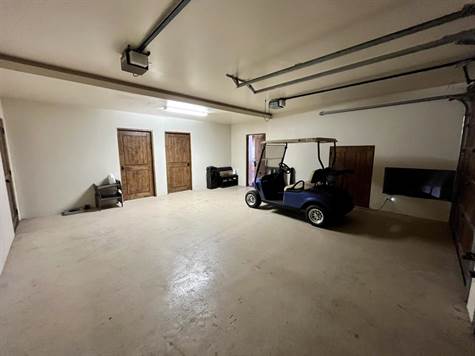 Garage for 2 cars