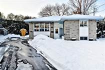Homes for Sale in Aurora Village, Aurora, Ontario $1,049,900