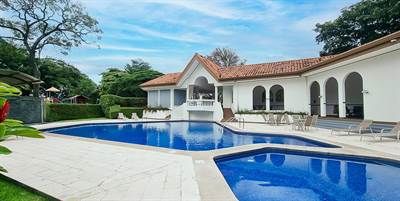 House for Sale in Exclusive Gated Community, Bosques de Lindora
