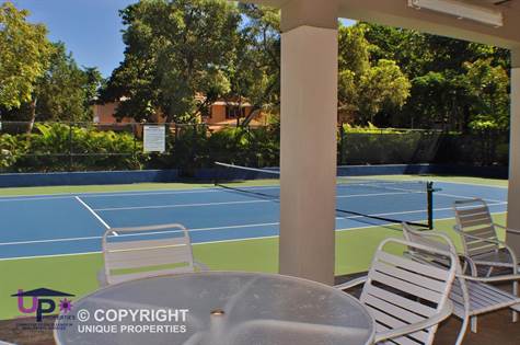 EXCLUSIVE FOR RESIDENTS TENNIS COURTS