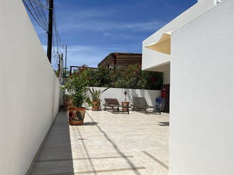 Large terrace , 2rb condo for sale in Puerto Morelos