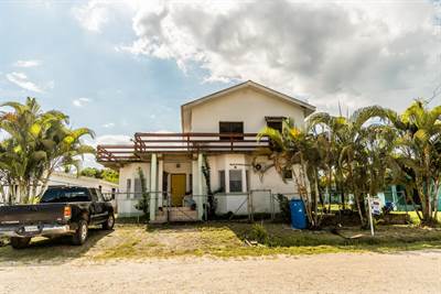 #4052 - Six Bedroom Home with Separate Apartment in Capital City, Belmopan, Belize