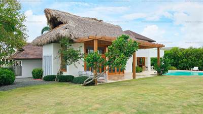 Golf View Villa with 4 bedrooms For Sale in Cap Cana Las Palmas