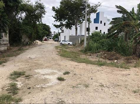 Well Located LAND for Sale in CANCUN PATH