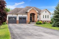 Homes for Sale in Simcoe County, Wasaga Beach, Ontario $1,250,000