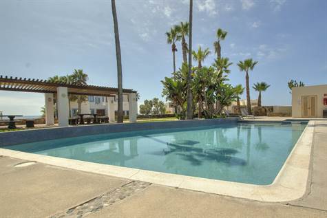 Punta Piedra community pool