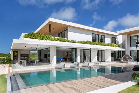 Luxury Villa For Rent in Cap Cana 23