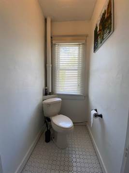 Separate Toilet Room 