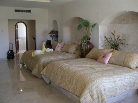 Large Home for Sale in Puerto Aventuras
