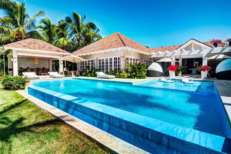 For Sale Villa 5BR in Tortuga Punta Cana Resort 37