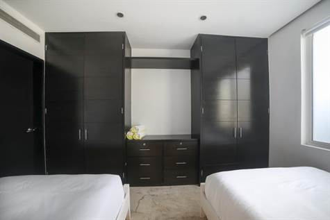 2 bedroom condo oceanfront for sale