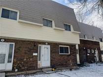Homes for Sale in Hamilton Mountain, Hamilton, Ontario $449,900