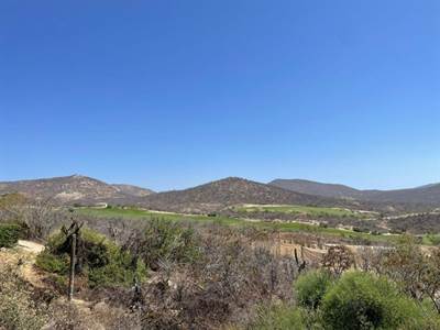 land ro sale  located in indcredible zone  El Altillo, Golf and Mountain Views