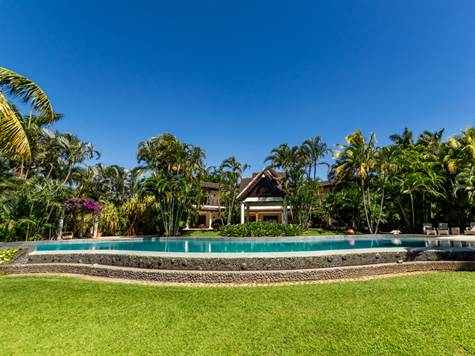 Costa Rica Real Estate - Luxury Homes