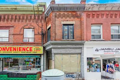 1865 Davenport Rd, Suite Store Front, Toronto, Ontario