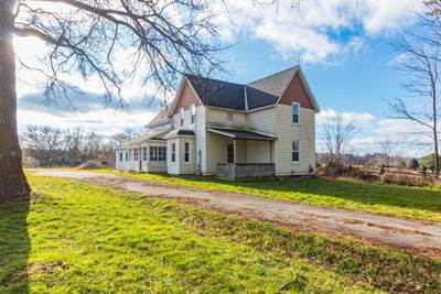 100 acres of land perfect Horse Farm With a House In Rural East Gwillimbury