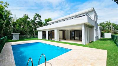 For Sale Captivating New Villa with 4 Bedrooms and Pool in Punta Cana Village