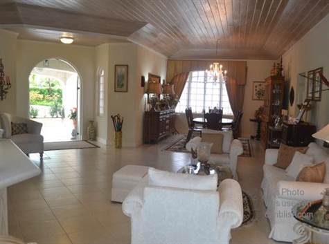 Barbados Luxury Elegant Properties Realty - sitting area