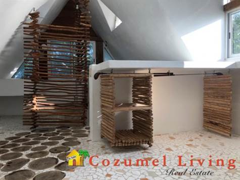 Located in Cozumel - Villa Yucatan & 4 Apartments - 15 Av. Sur 