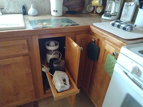 Pull Out Cabinettes