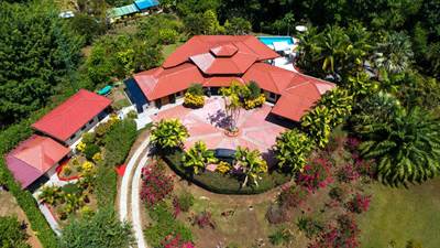 Turnkey Luxury Home with Tropical Gardens and Two Casitas in Ojochal