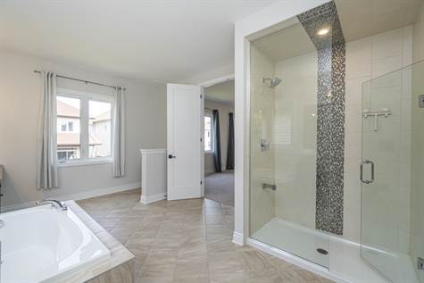 5 PC Ensuite w/Large Glass Shower & Separate Soaker Tub