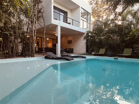 "Villa Fiesta Pakal" Captivating 3-Bedroom Villa for Sale in Tulum