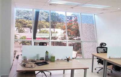 Spacious Ready to Move in Office Well Located in Escazu