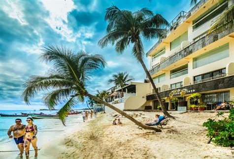 Ocean Plaza - Condo for Sale in Playa del Carmen