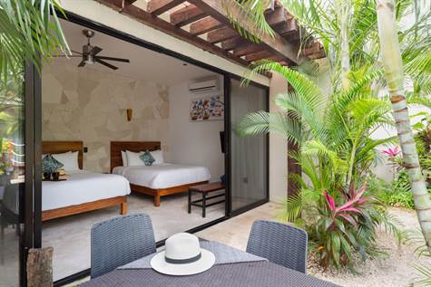 "Villa Oasis" Top-Rental 2BR Home for Sale in La Veleta