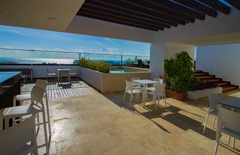 PENTHOUSE FOR SALE IN PLAYA DEL CARMEN - ROOFTOP WITH SWIMMING POOL