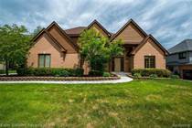 Homes for Sale in Farmington Hills, Michigan $945,000