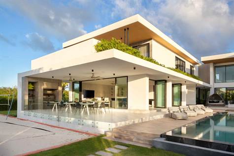 Luxury Villa For Rent in Cap Cana 12