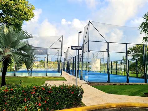 Cocotal paddleball courts