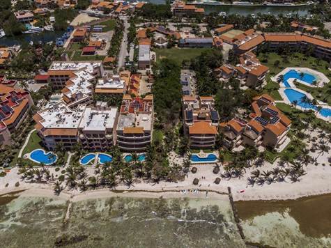 MAGNIFICENT BEACHFRONT RESIDENCE FOR SALE IN PUERTO AVENTURAS