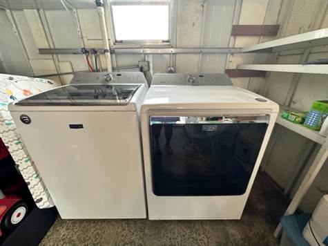 LAUNDRY ROOM IN SHED