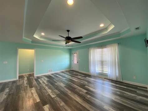 Living Room with double tray ceiling
