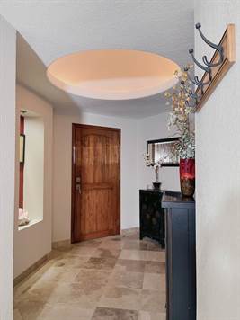 Foyer Ceiling Dome with Recessed Lighting