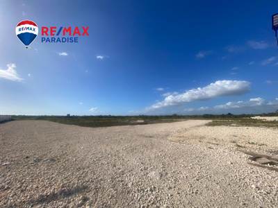 Land in La Caleta, La Romana!  Your chance to build your vacation home of your dreams!