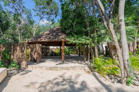 "Tree Tops" Spacious Condo Hotel for Sale in Aldea Maya