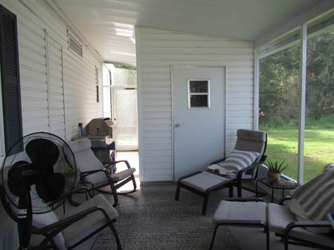 Screened porch with shed