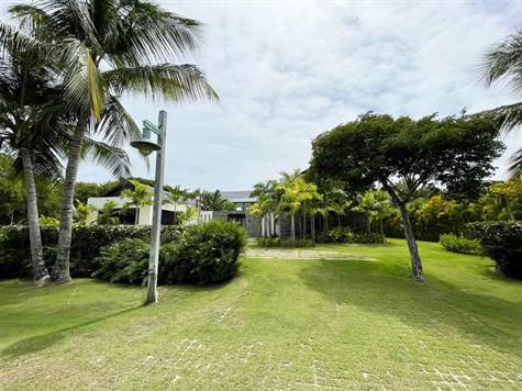Modern Villa 5BR For Sale in Arrecife Punta Cana Resort 9