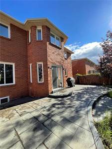 28 Butterfield Cres