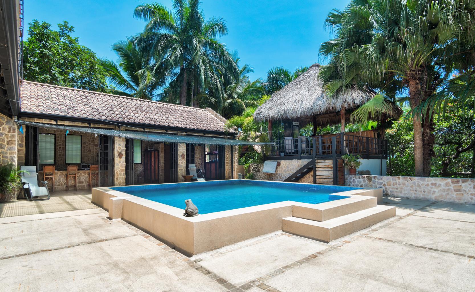 Castillo Resort, Tambor, Puntarenas, For Sale by Sarah & Peter Breitlander