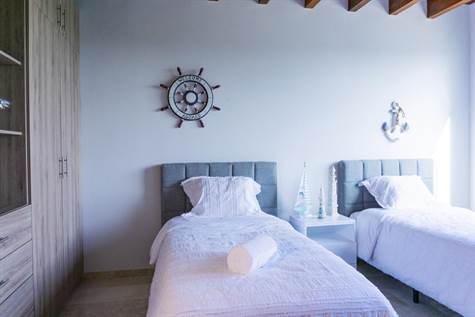 Playa del Carmen Real Estate- Phenomenal apartment close to the beach for sale in Playa del Carmen 