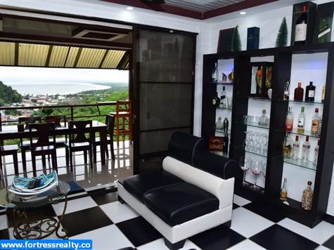 3bed unit living area and view
