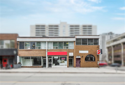 Mixed-Use Office and Retail Building near Davisville Station