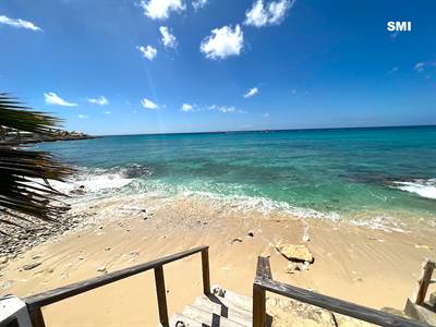 3 bedrooms beachfront Property Pelican St. Maarten