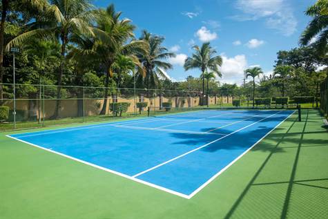 community tennis court